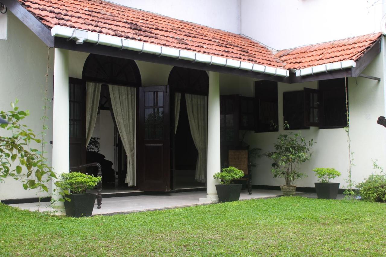 Airport Gateway Residence Negombo Eksteriør billede